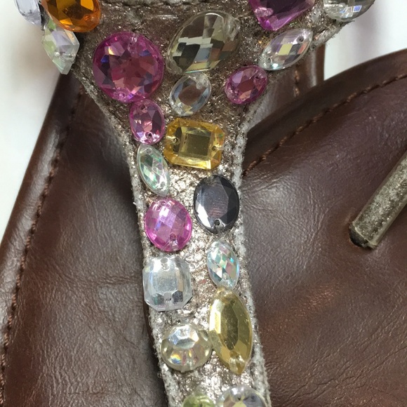 Girl's T-strap Sandals - Picture 3 of 7